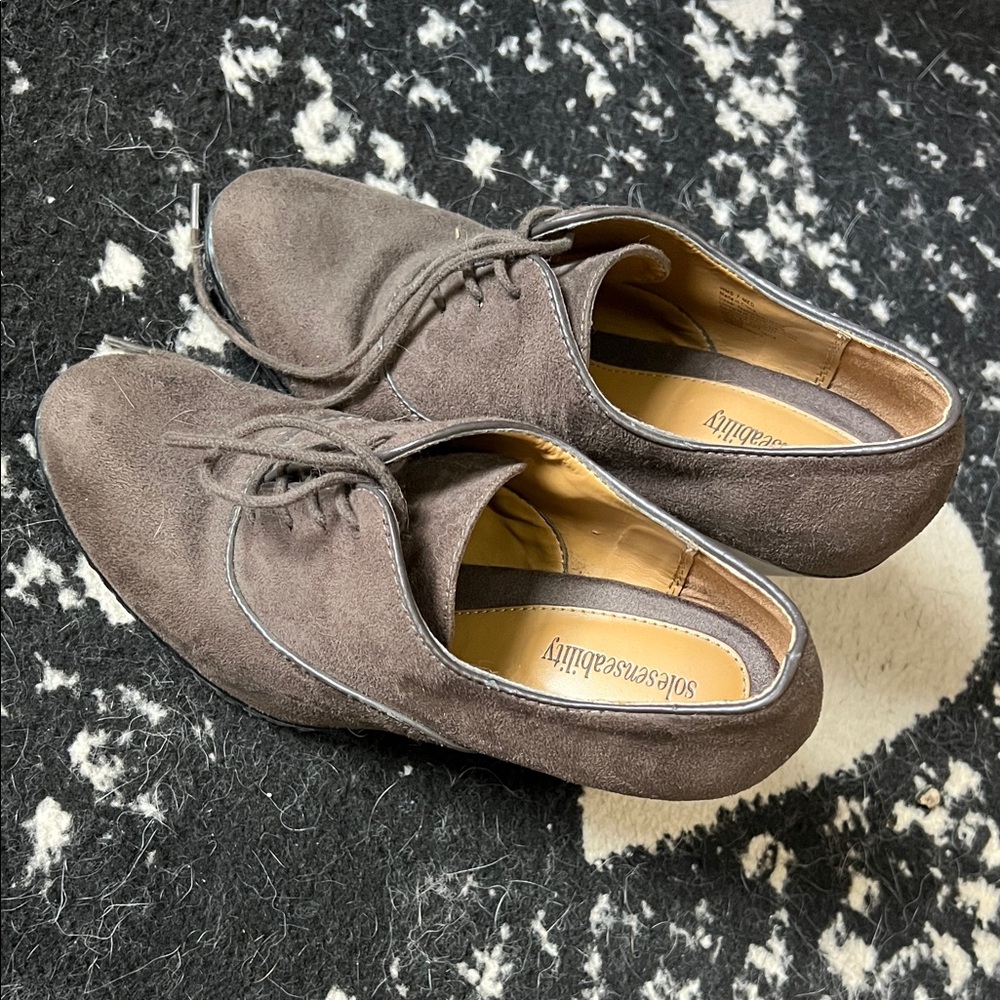Solesenseability Women's Brown Suede Shoes
